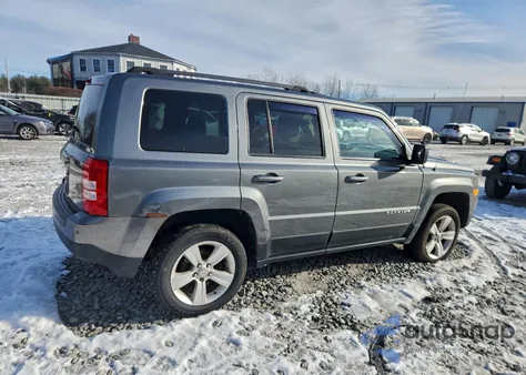 2013 Jeep Patriot Latitude z USA, uszkodzony, nr VIN 1C4NJRFB0DD212573
